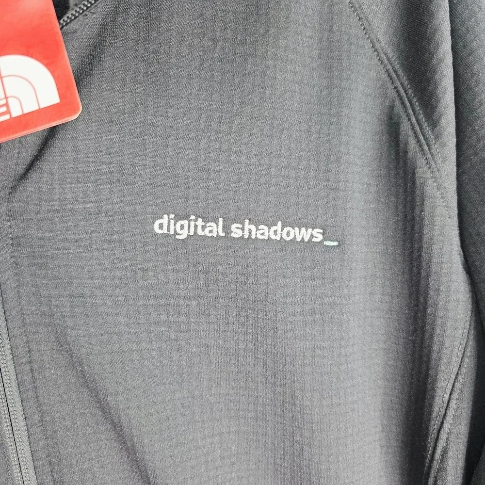 NWT The North Face Mens L NF0A47FB Mountain Peaks 1/4 Zip Fleece Digital Shadows
